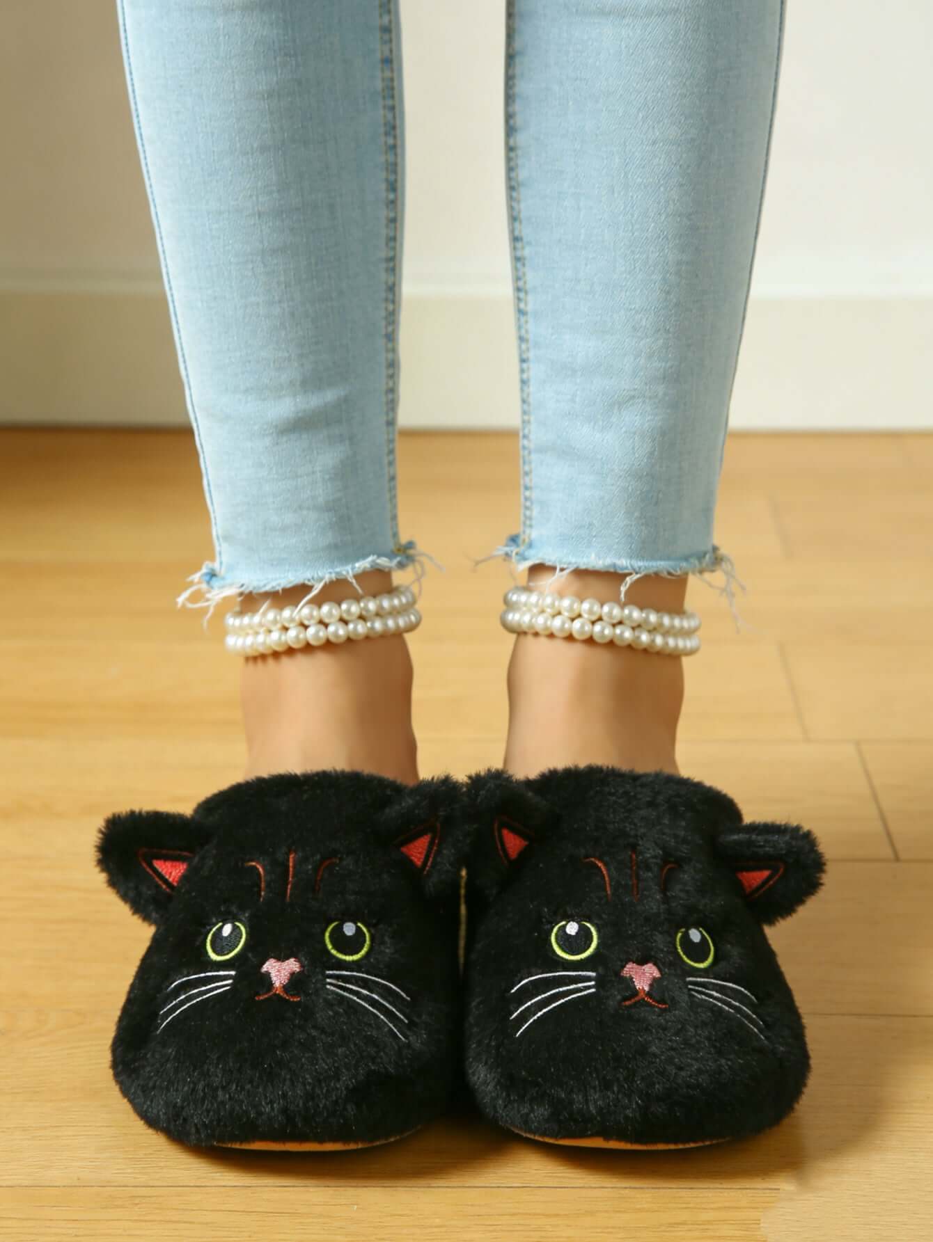 Bulk Slippers | Soft Fuzzy Cat Face Slippers Women Winter Warm Indoor House Shoes Wholesale