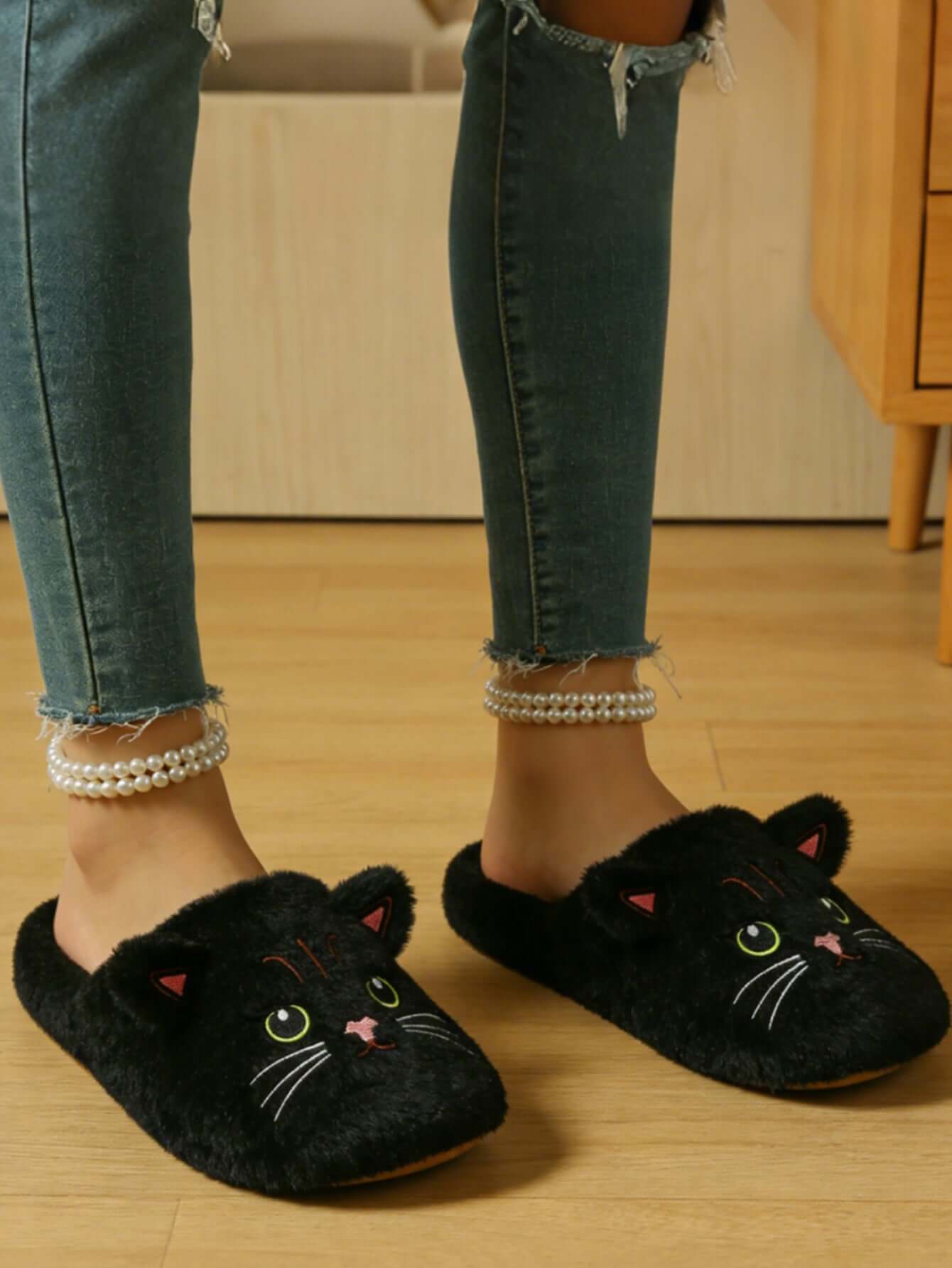 Bulk Slippers | Soft Fuzzy Cat Face Slippers Women Winter Warm Indoor House Shoes Wholesale