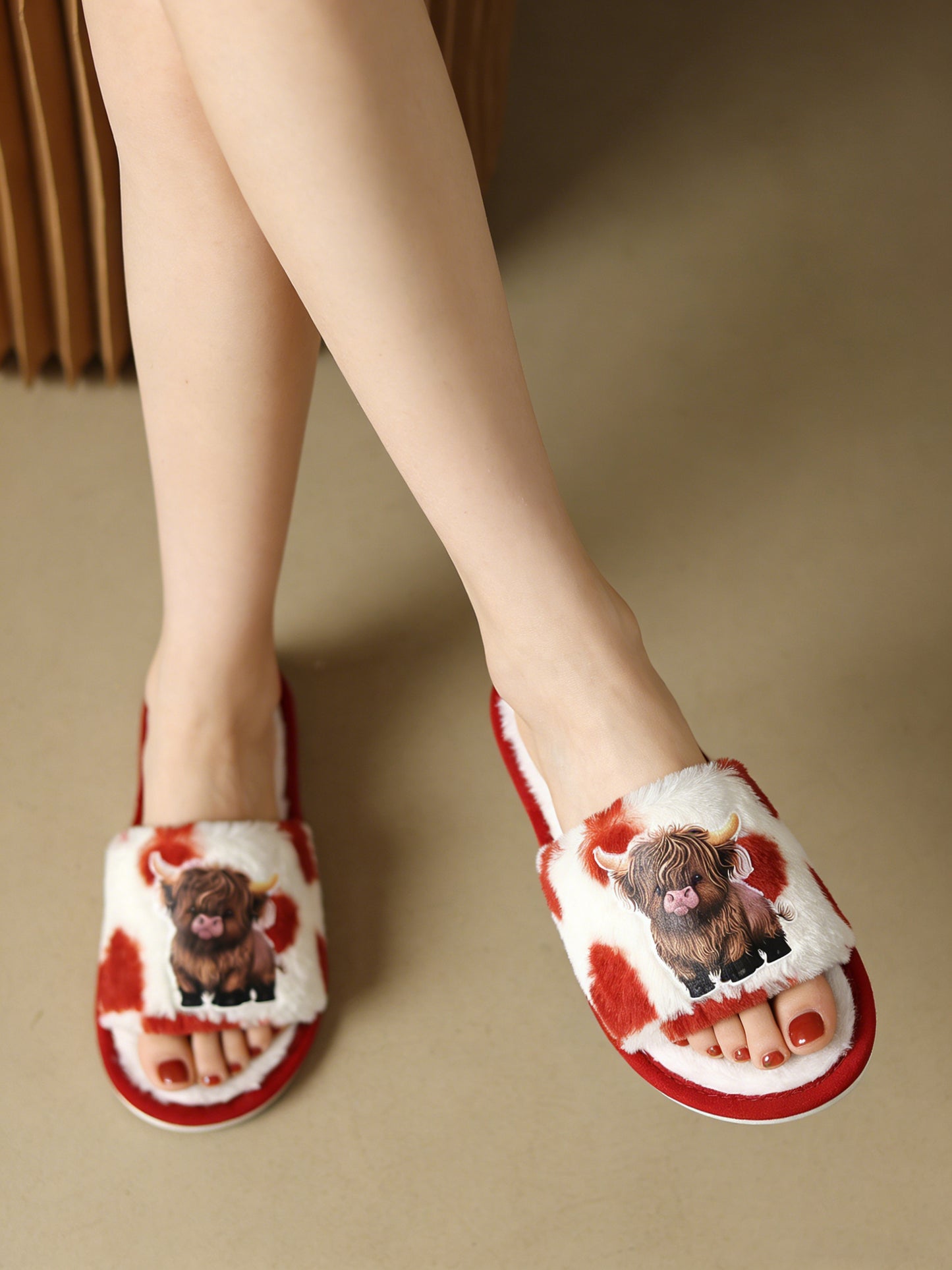 Bulk Slippers | Cow Print Plush Highland Cow Open Toe Slippers Unisex Spring Summer Indoor Home Shoes Wholesale